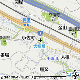 愛知県豊川市長沢町小佐町2周辺の地図