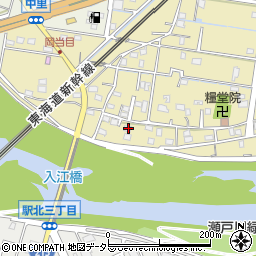 静岡県焼津市岡当目406周辺の地図