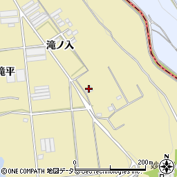 愛知県豊川市東上町（滝ノ入）周辺の地図