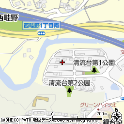 兵庫県川西市清流台8-18周辺の地図