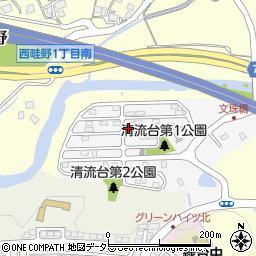 兵庫県川西市清流台11-1周辺の地図
