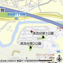 兵庫県川西市清流台8-11周辺の地図