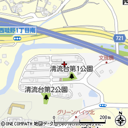 兵庫県川西市清流台11-7周辺の地図