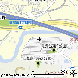 兵庫県川西市清流台9-8周辺の地図
