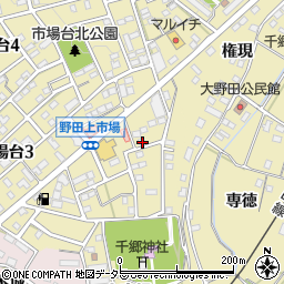 愛知県新城市市場台2丁目2-8周辺の地図