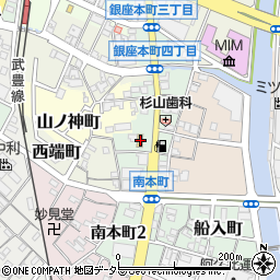 ファミリーマート半田南本町店周辺の地図