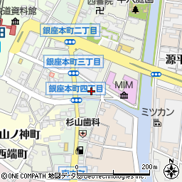 愛知県半田市銀座本町4丁目33周辺の地図