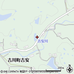 兵庫県三木市吉川町吉安821周辺の地図