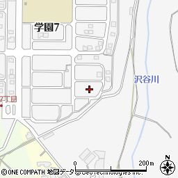 兵庫県三田市学園7丁目19周辺の地図