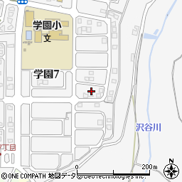 兵庫県三田市学園7丁目9周辺の地図