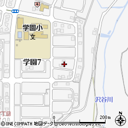 兵庫県三田市学園7丁目8周辺の地図