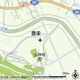 愛知県新城市豊栄栩本周辺の地図