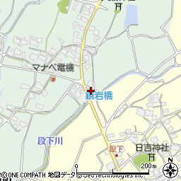 兵庫県加西市鎮岩町131周辺の地図