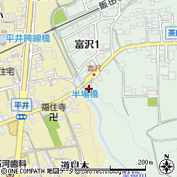 愛知県新城市富沢半場川周辺の地図