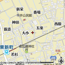 愛知県新城市平井大小22-11周辺の地図