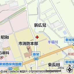 愛知県新城市平井新栄106周辺の地図