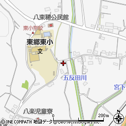 愛知県新城市八束穂402-4周辺の地図