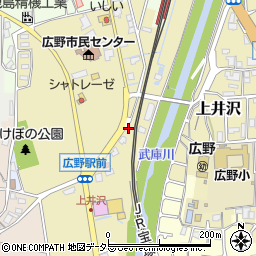 兵庫県三田市上井沢66周辺の地図