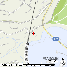 静岡県伊東市吉田1032周辺の地図