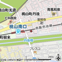 京都府京都市伏見区桃山町丹後18-17周辺の地図