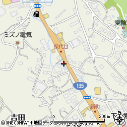 静岡県伊東市吉田671周辺の地図