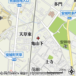 愛知県安城市安城町亀山下11-1周辺の地図