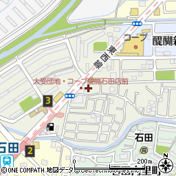 京都府京都市伏見区石田大受町32-15周辺の地図