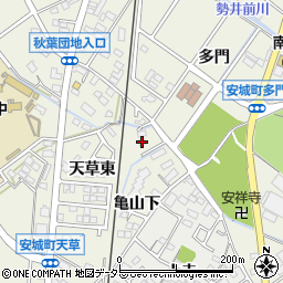 愛知県安城市安城町亀山下1-10周辺の地図