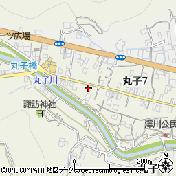 入山輝茶店周辺の地図