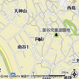 愛知県知多市岡田向山周辺の地図