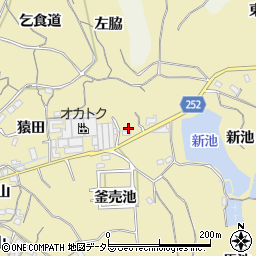 愛知県知多市岡田新池下周辺の地図