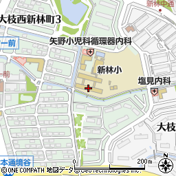 京都市立新林小学校周辺の地図