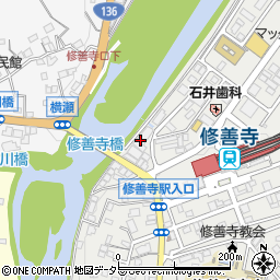 平安伊豆ステーションホール周辺の地図
