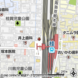 ファミリーマート阪急桂駅前店周辺の地図