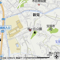 岡山県新見市新見1665-2周辺の地図