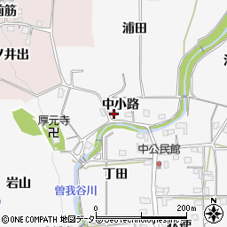 京都府亀岡市曽我部町中中小路周辺の地図