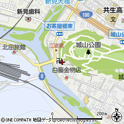 岡山県新見市新見1083-3周辺の地図