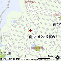 京都府亀岡市南つつじケ丘桜台3丁目18-28周辺の地図