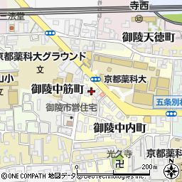 ファミリーマート京都薬科大学前店周辺の地図