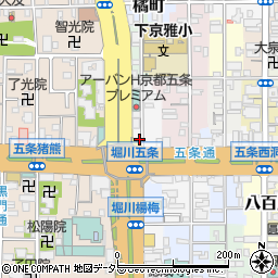 京都府京都市下京区小泉町111周辺の地図