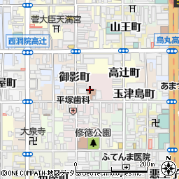 トラストガーデン四条烏丸周辺の地図