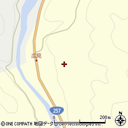 愛知県新城市只持作角周辺の地図