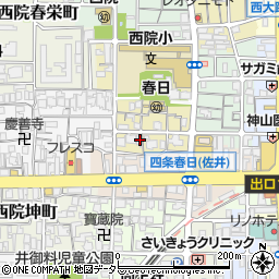 京都府京都市右京区西院春日町32周辺の地図