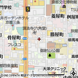 六角堂南駐車場【ご利用時間：8:00~21:00・再入庫不可】周辺の地図