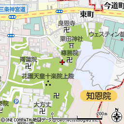 京都府京都市東山区粟田口三条坊町1周辺の地図