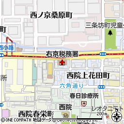 右京税務署周辺の地図