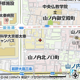 京都府京都市右京区山ノ内五反田町1-10周辺の地図