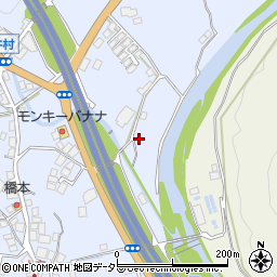 岡山県新見市上市887-1周辺の地図