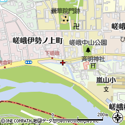 京都府京都市右京区嵯峨伊勢ノ上町5周辺の地図