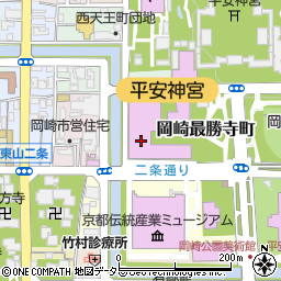 ファミリーマートロームシアター京都店周辺の地図